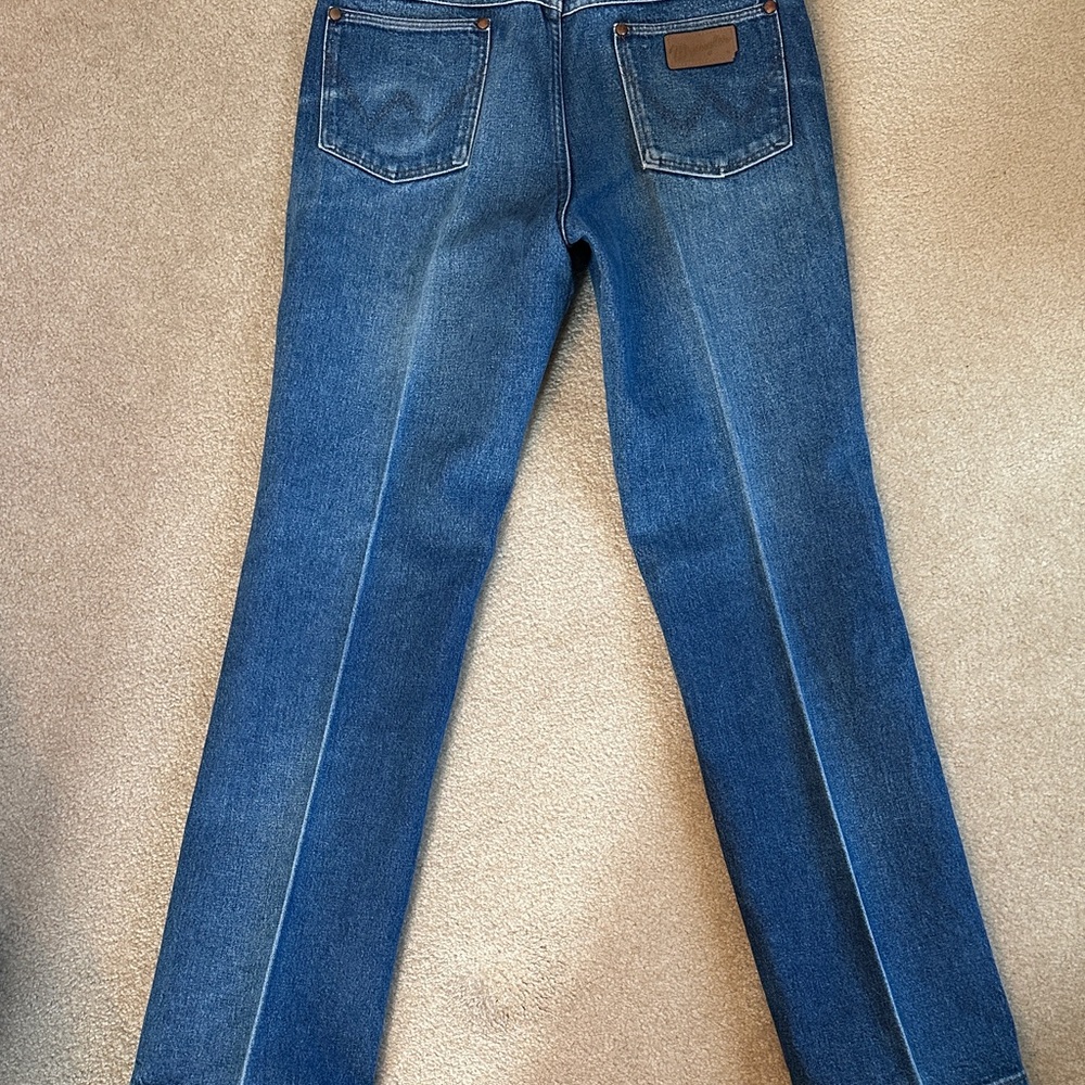 Wrangler Men's Slim Fit Blue Jeans - Picture 3 of 7